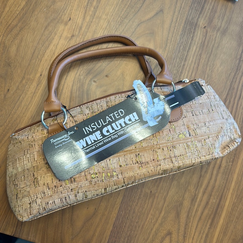 Insulated wine clutch, cork
